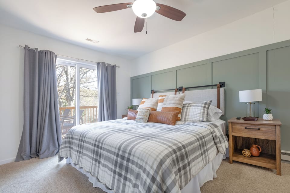 Master Suite with Access to Deck