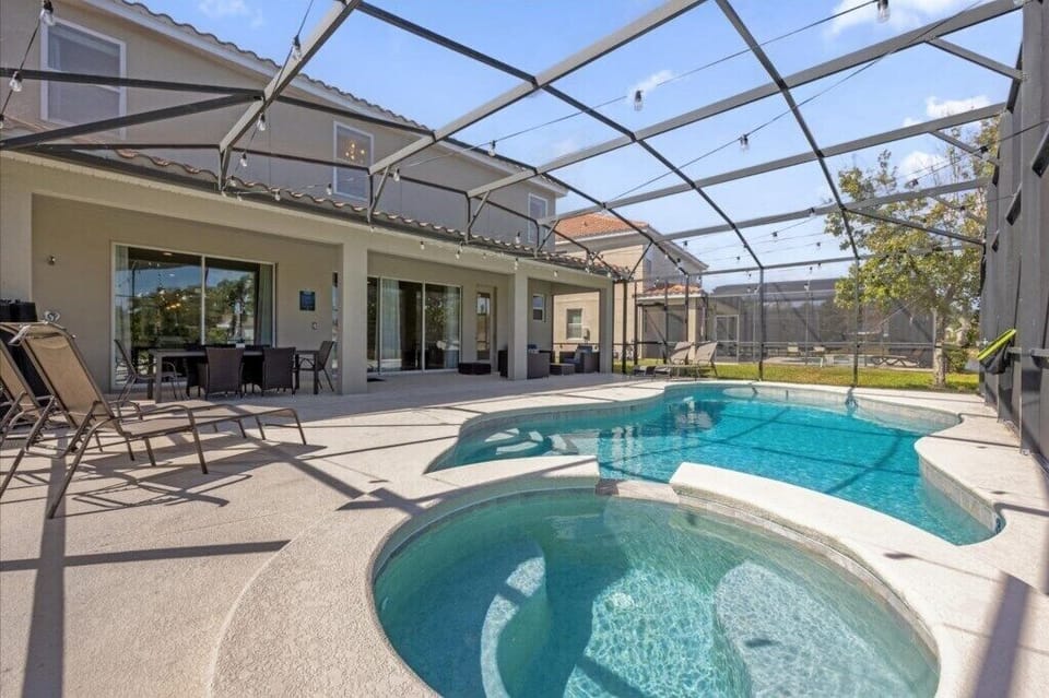 5212OakbourneAve(56)