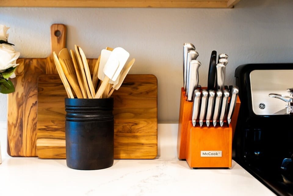 Ladles and Cookware