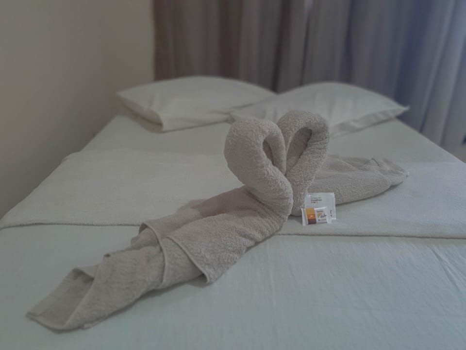 Comfort Suite | 1 bedroom, free WiFi, bed sheets