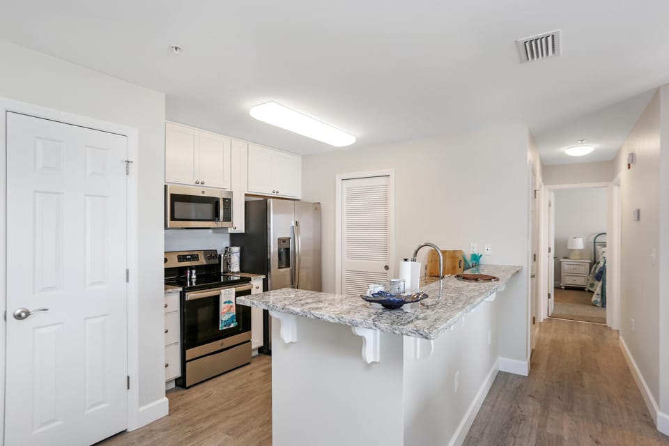 Condo, Multiple Beds (Surfside 17) | Private kitchen