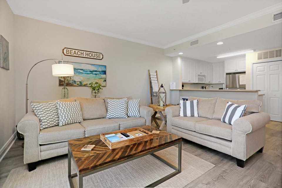 Condo, Multiple Beds, Beach View (Summerhouse 209) | Living area