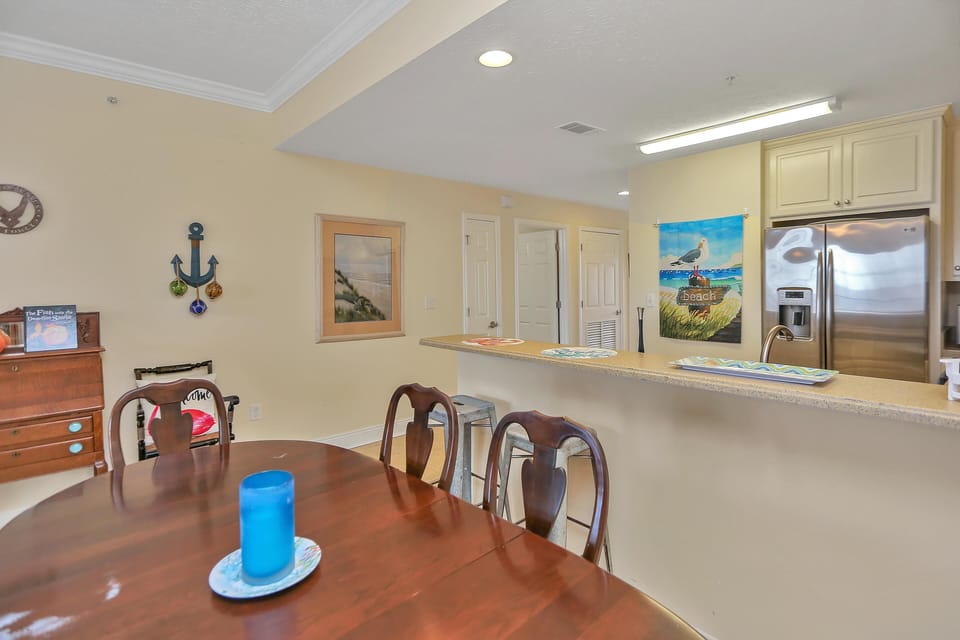 Condo, Multiple Beds, Beach View (Summerhouse 203) | Dining