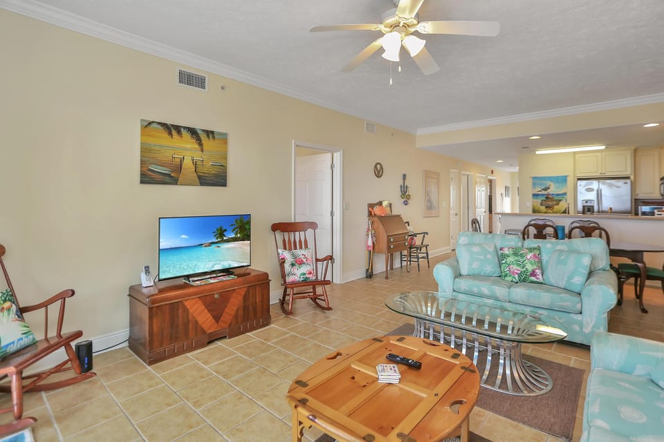 Condo, Multiple Beds, Beach View (Summerhouse 203) | Living area