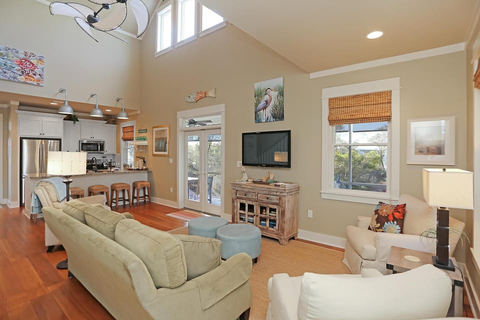 House, Multiple Beds (Slice of Heaven) | Living area
