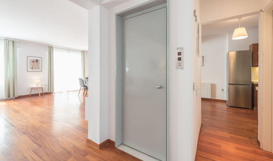 Villa, 5 Bedrooms, Accessible, Balcony | Interior