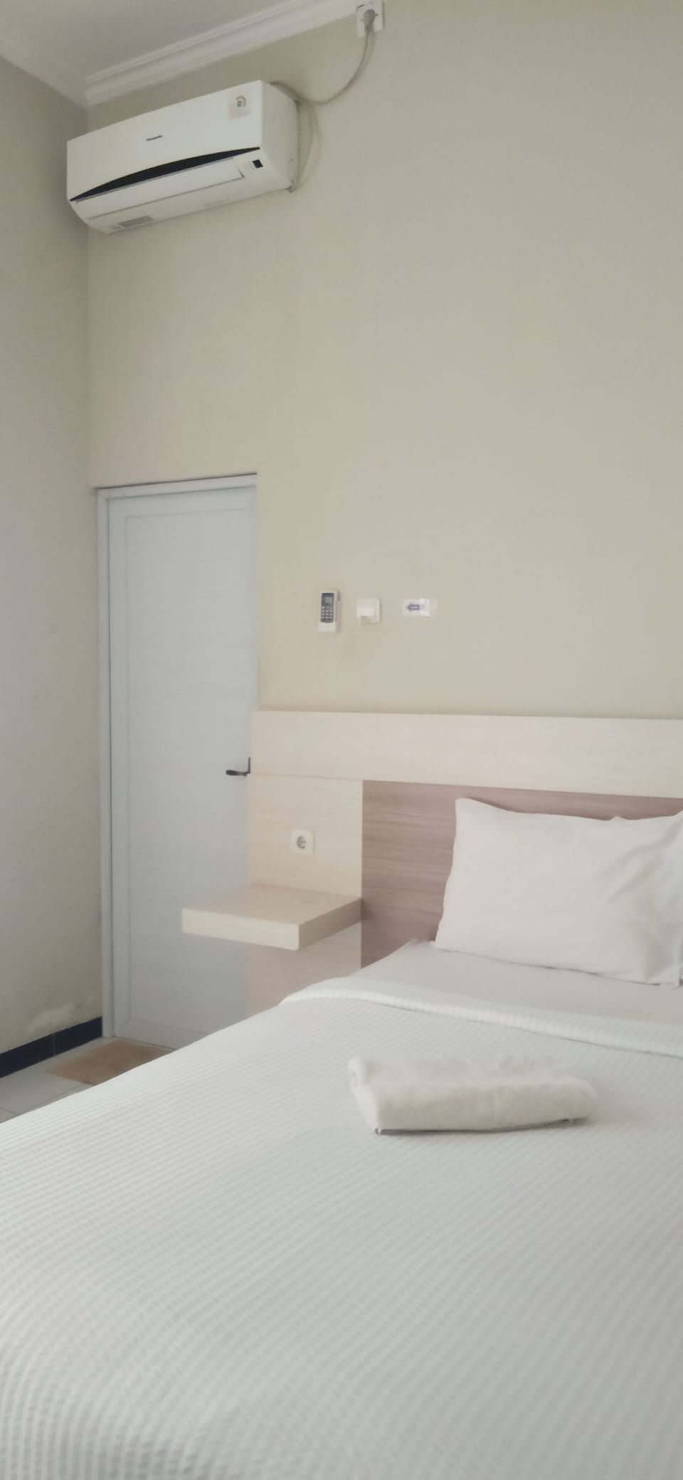 Standard Room | Desk, free WiFi, bed sheets