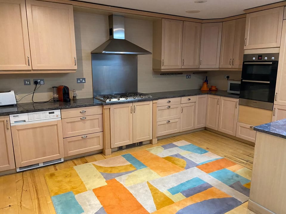 Lower ground floor open plan kitchen
