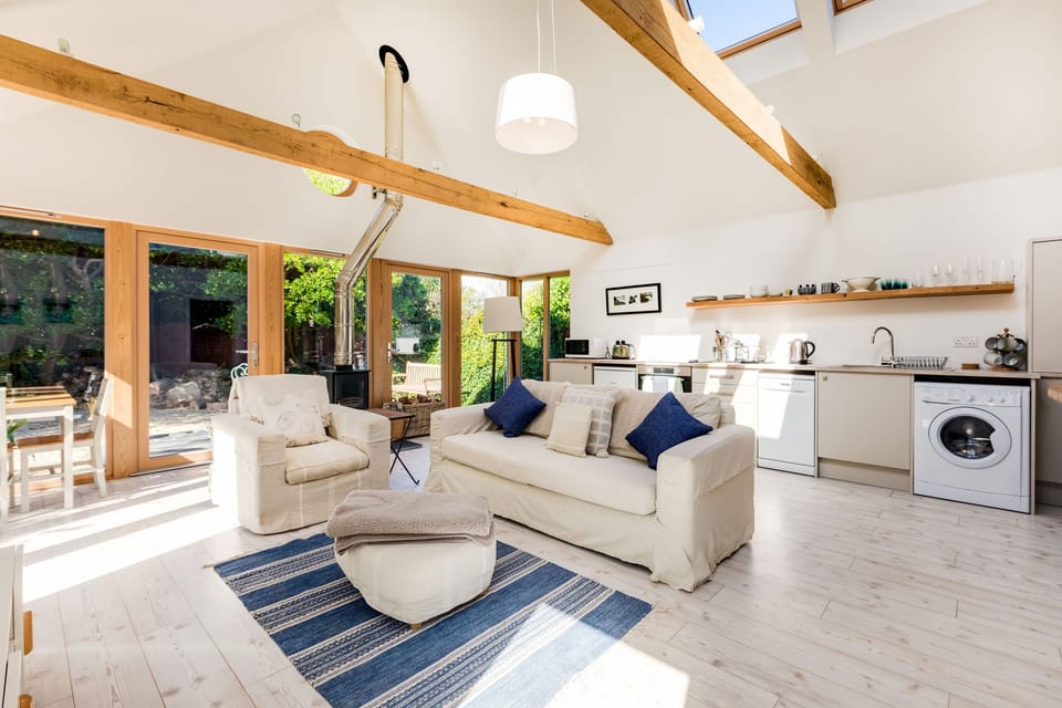 Cottage | Living room | Fireplace