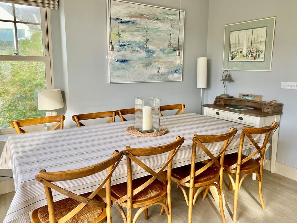 Cottage | Dining