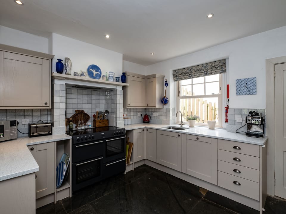 Cottage | Interior