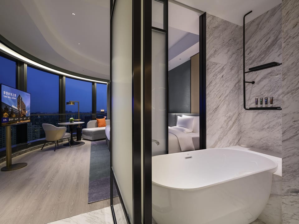 Premium bedding, minibar, in-room safe, soundproofing