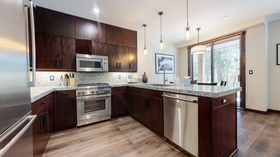 Condo, 2 Bedrooms | Private kitchen | Coffee/tea maker, fridge, oven, toaster