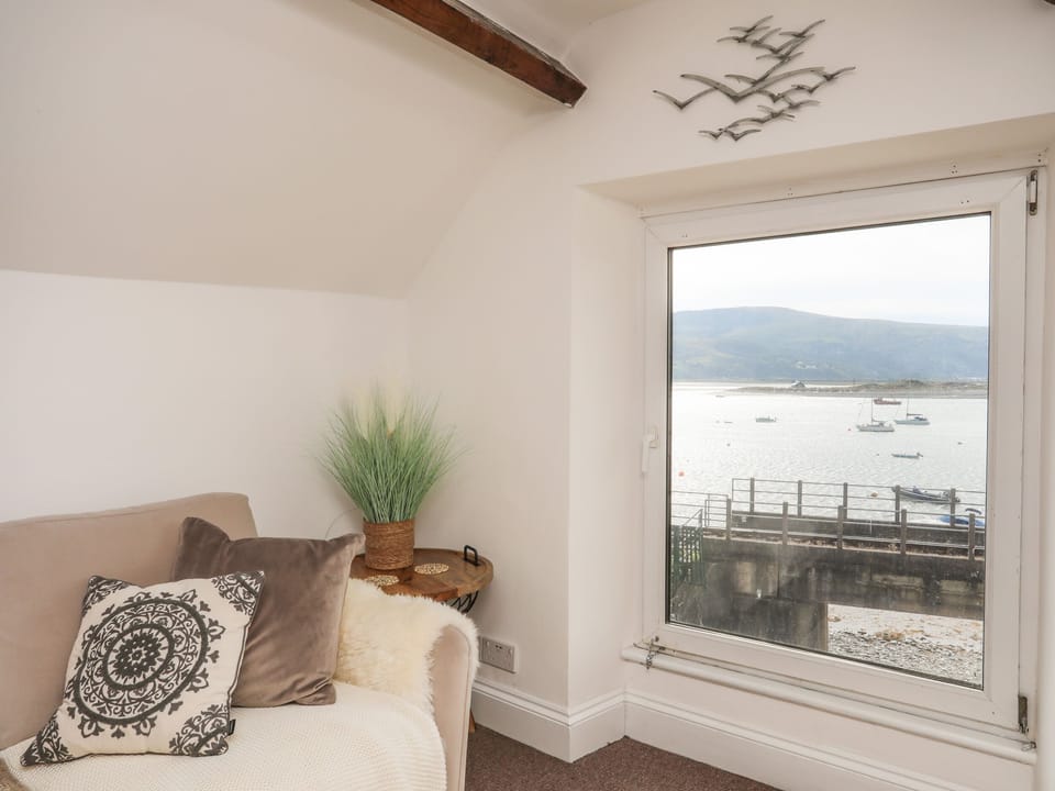 Cottage | 3 bedrooms, individually decorated, individually furnished, free WiFi