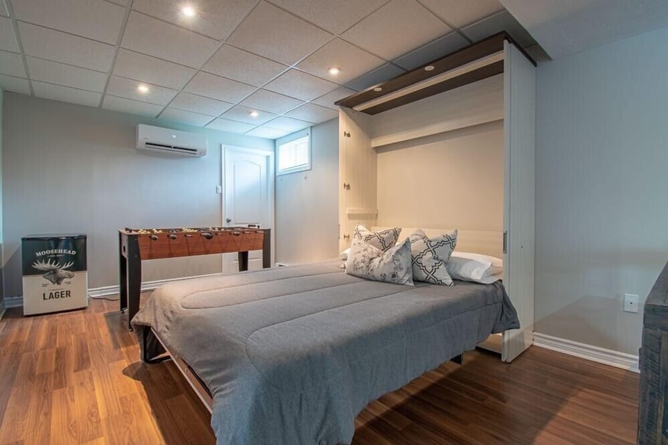 Murphy Bed - Lower Level