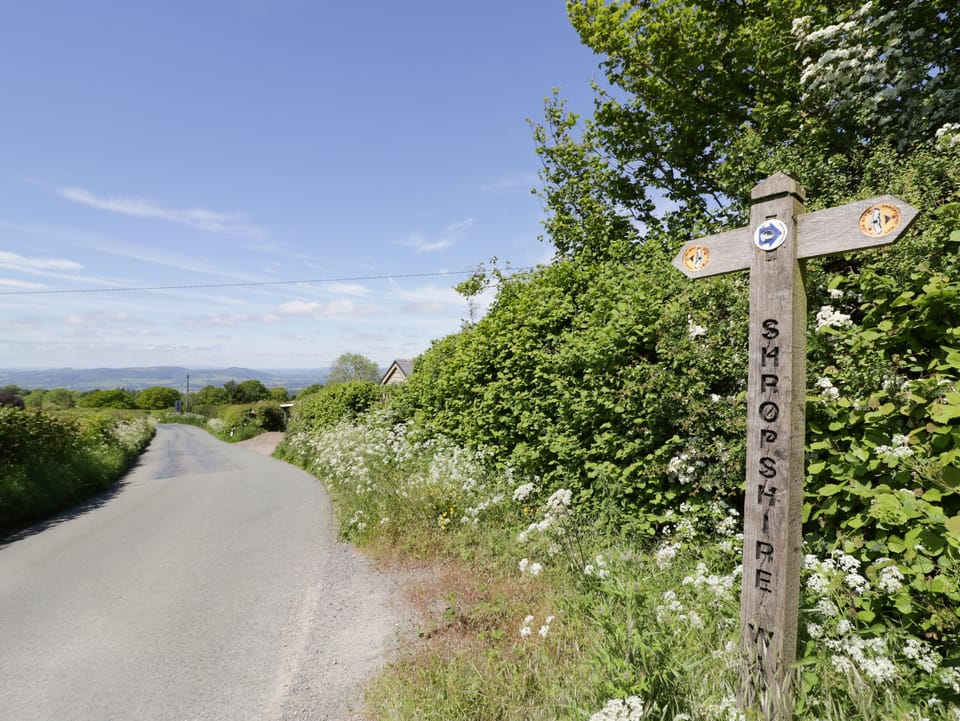 Cottage | Property grounds