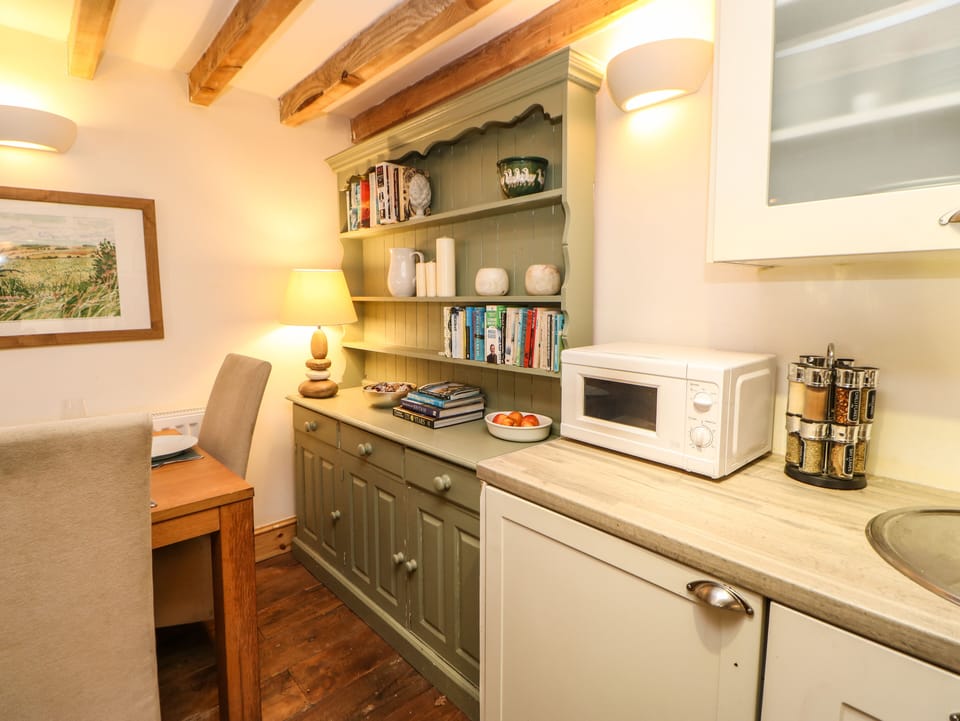 Cottage | Interior