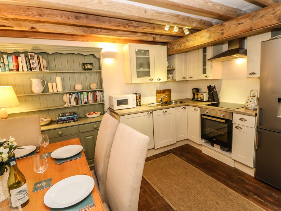 Cottage | Interior