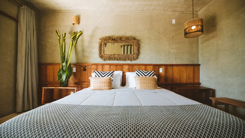 Superior Room | Minibar, in-room safe, laptop workspace, blackout drapes