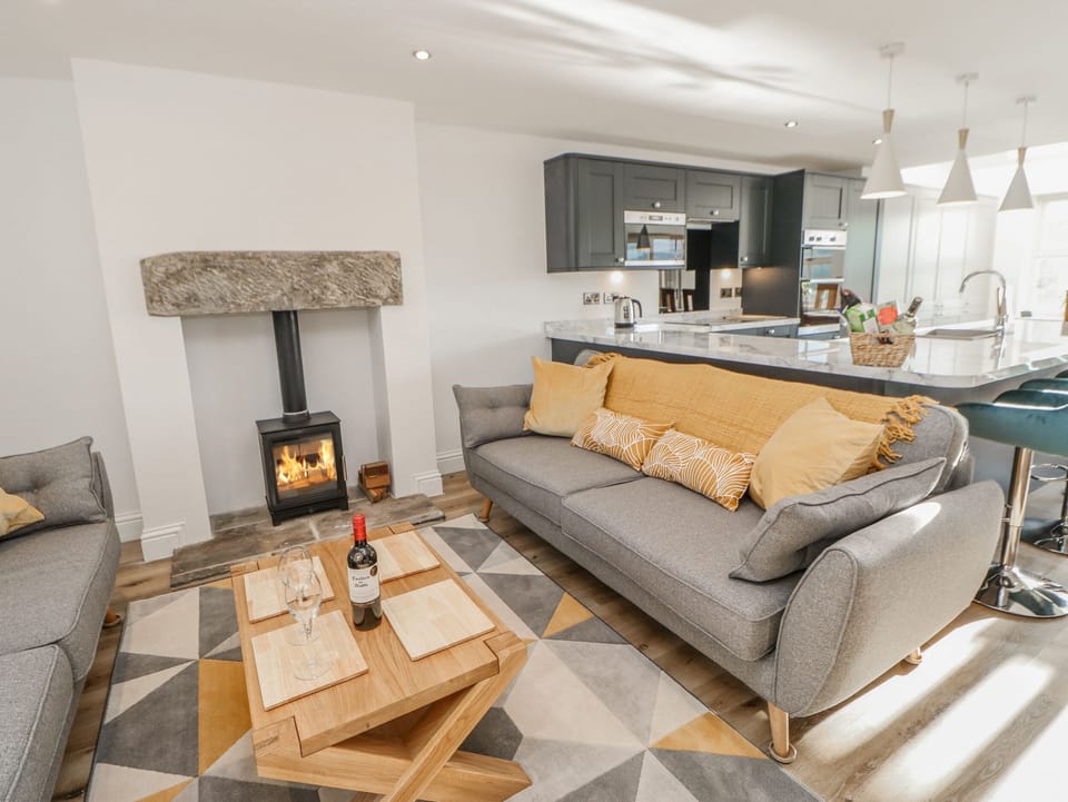 Cottage | Interior