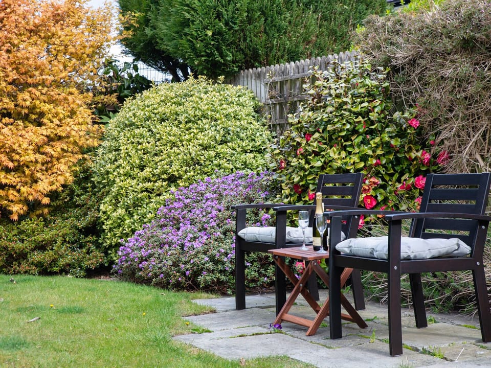 Cottage | Property grounds