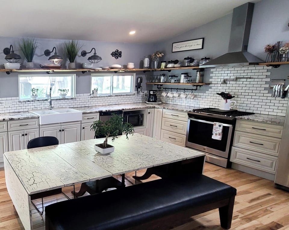 Pot Filler+mini fridge+small appliances+serving dishes+lots of pans+eextras