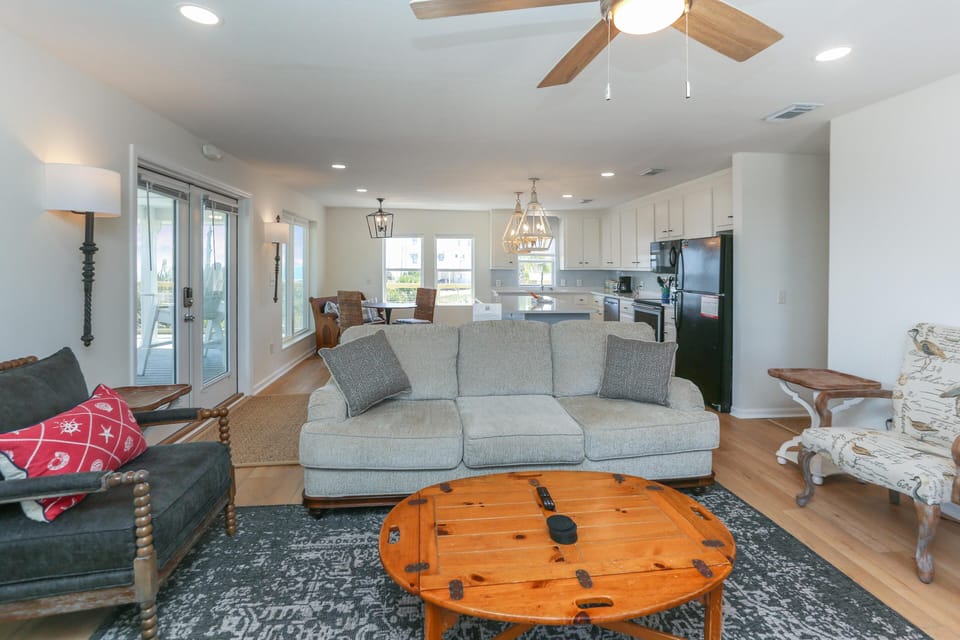 House, Multiple Beds (Brodie House) | Living area