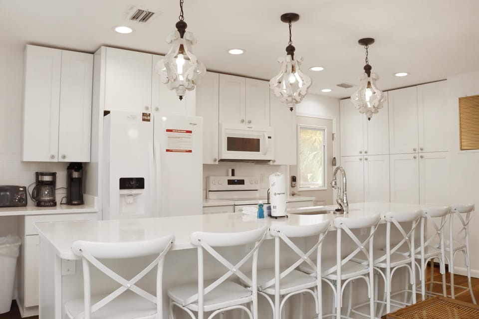 House, Multiple Beds (Latitude Adjustment) | Private kitchen