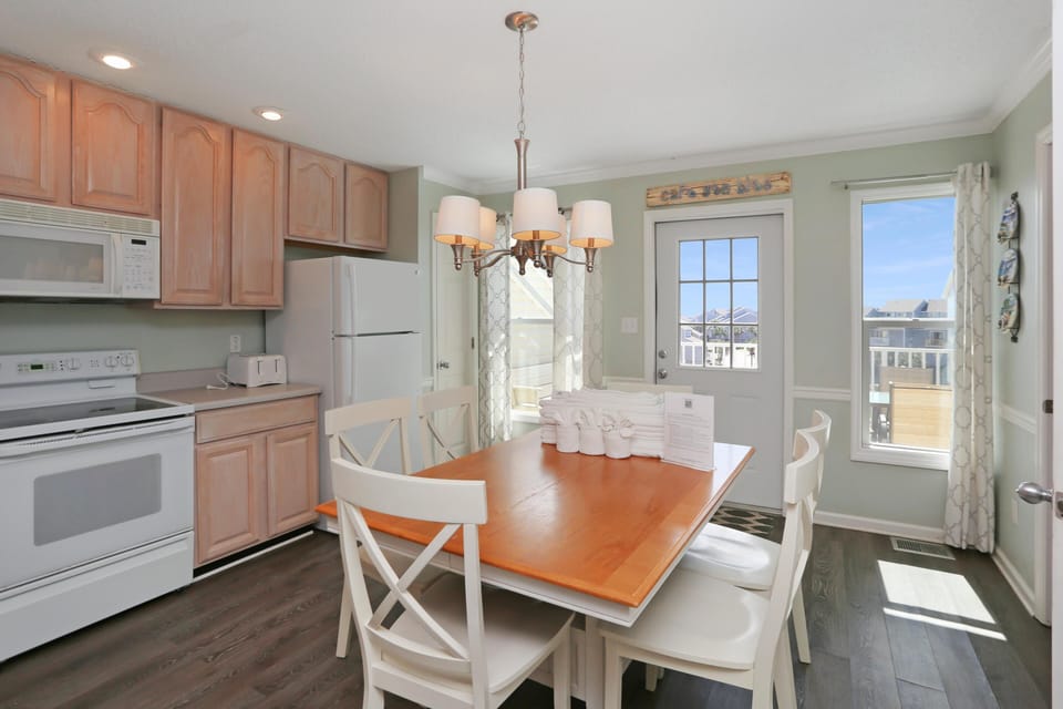 House, Multiple Beds (Sea Cliff D23 Capture The Cape) | Private kitchen