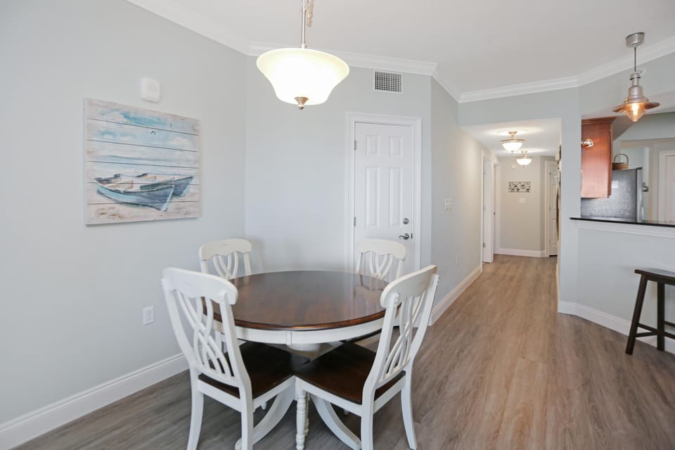 Condo, Multiple Beds (Paradise Shores 302 Paradise Found) | Dining