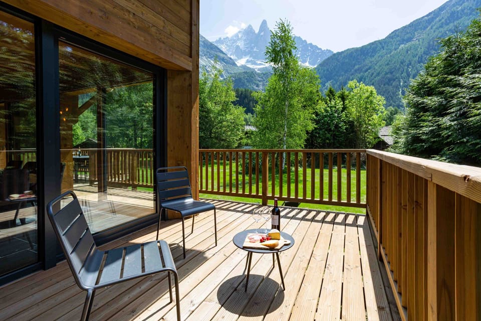 Wraparound terrace with beautiful views