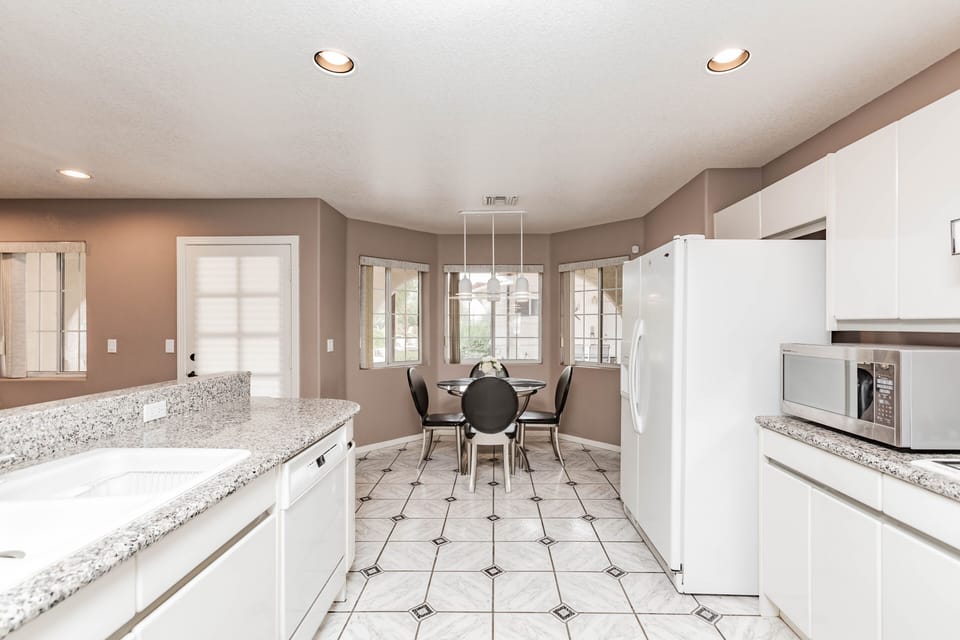 Kitchen with Dinette area