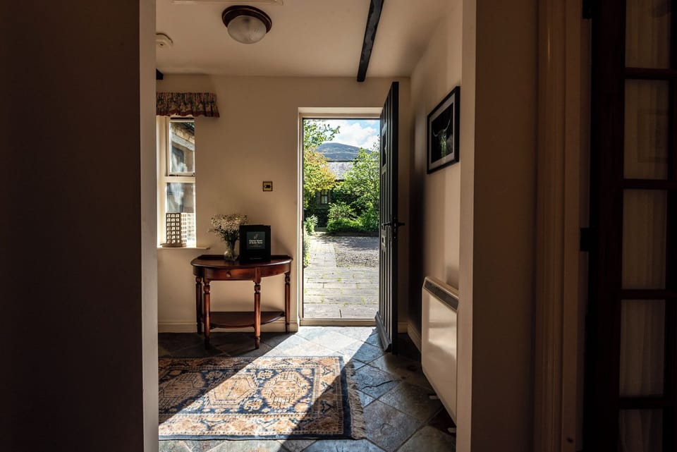 Cottage | Interior