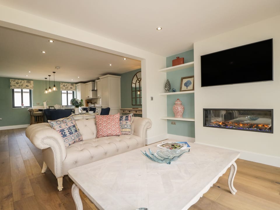 Cottage | Interior