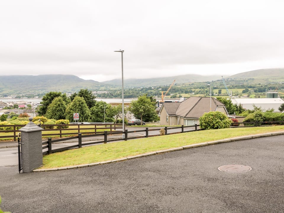 Cottage | Sport court