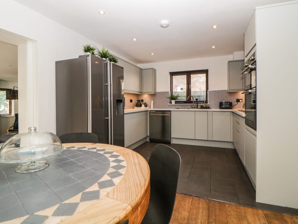 Cottage | Interior