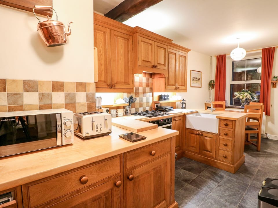 Cottage | Interior