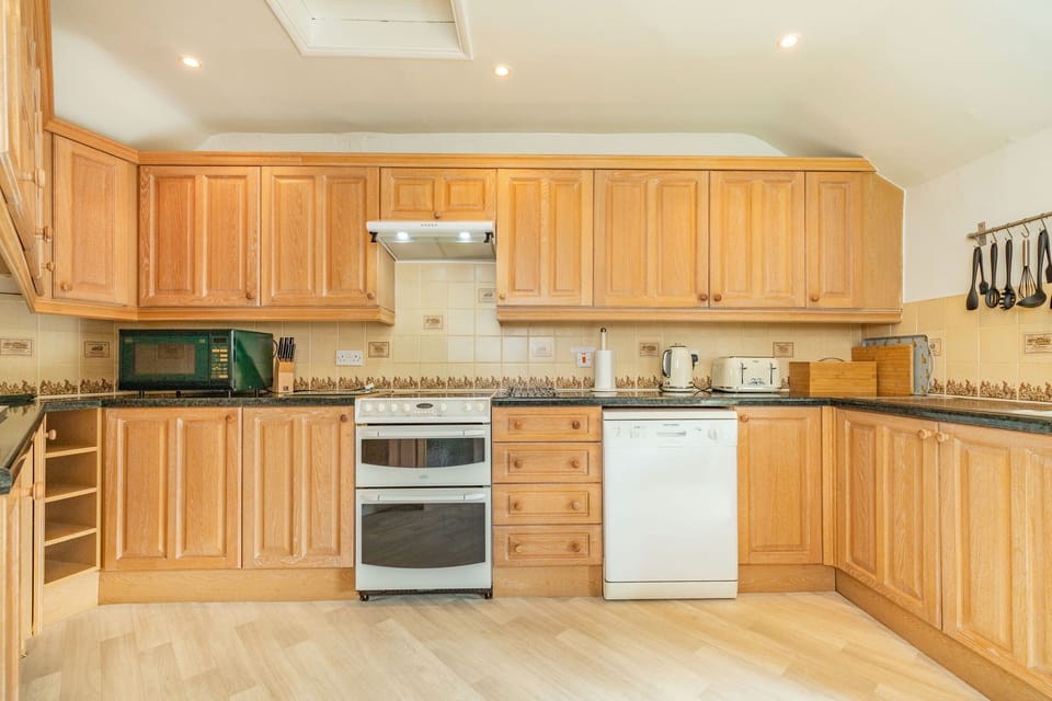 Cottage | Interior