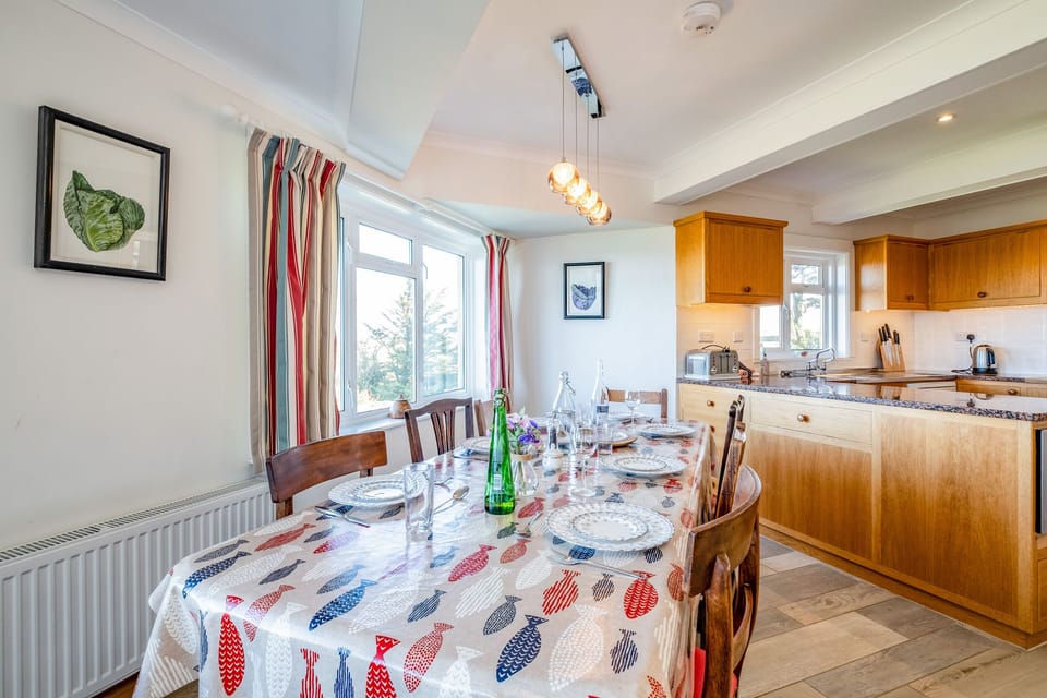 Cottage | Interior