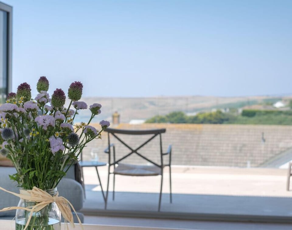 Cottage | Balcony
