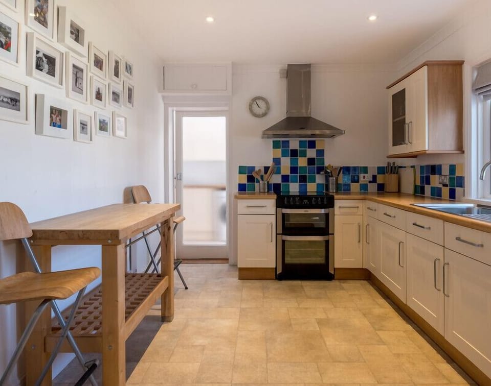 Cottage | Interior