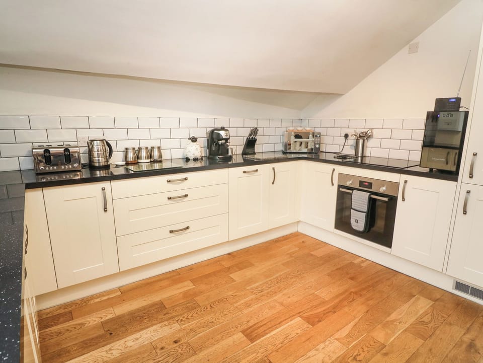 Cottage | Interior