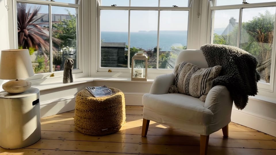 Cottage | Living area