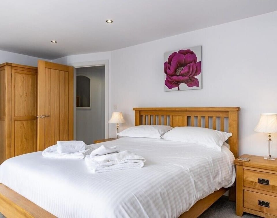 1 bedroom, individually decorated, individually furnished, free WiFi