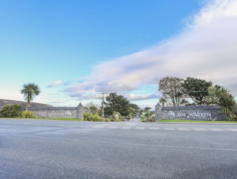 Cottage | Property grounds