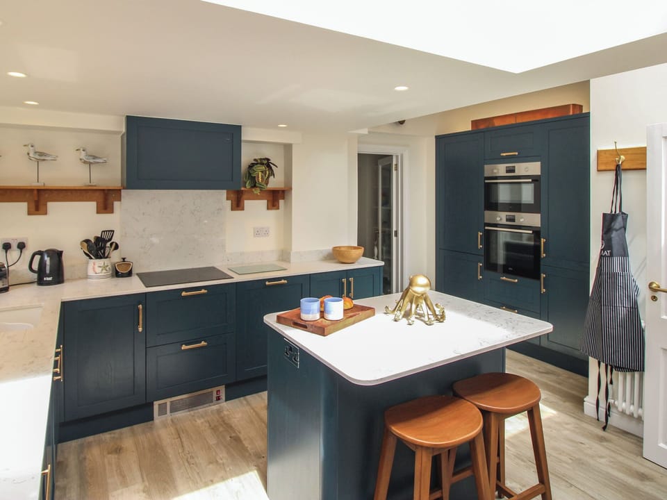 Cottage | Interior