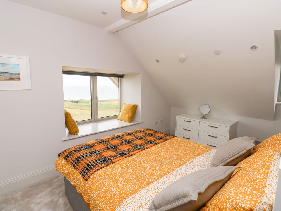 21 The Rest Cottage in Porthcawl