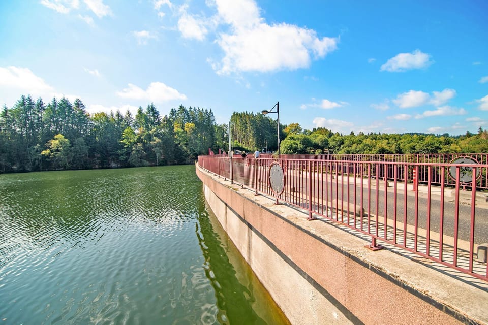 Surroundings [summer] (1-5 km)