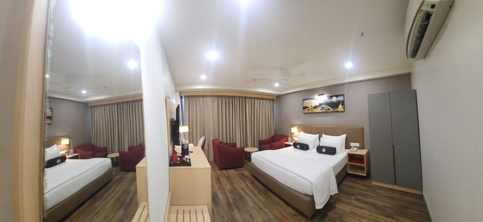 Minibar, in-room safe, iron/ironing board, free WiFi