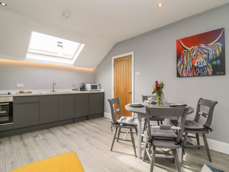Cottage | Interior